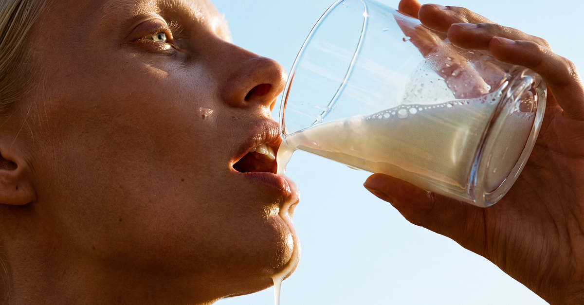 Aristaeos product ad, model drinking the product